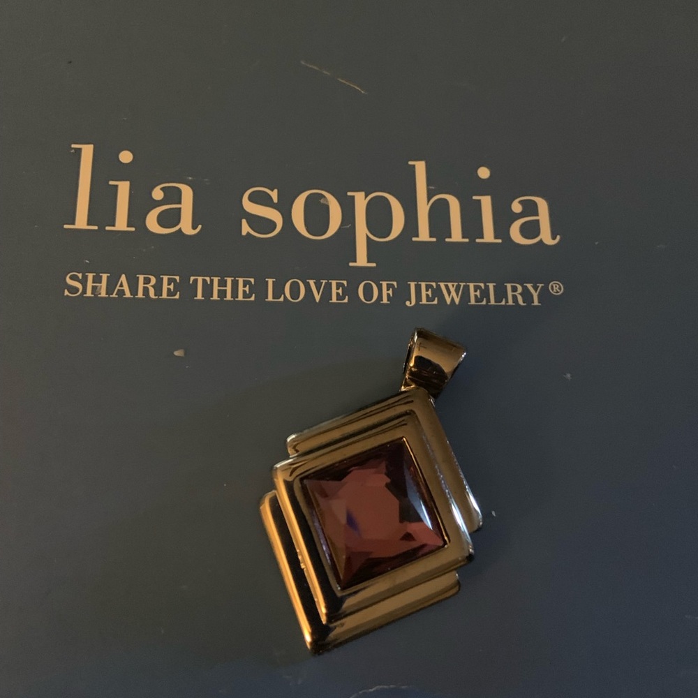 LIA SOPHIA PENDANT